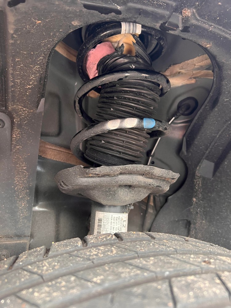 shipping blocks in car suspension